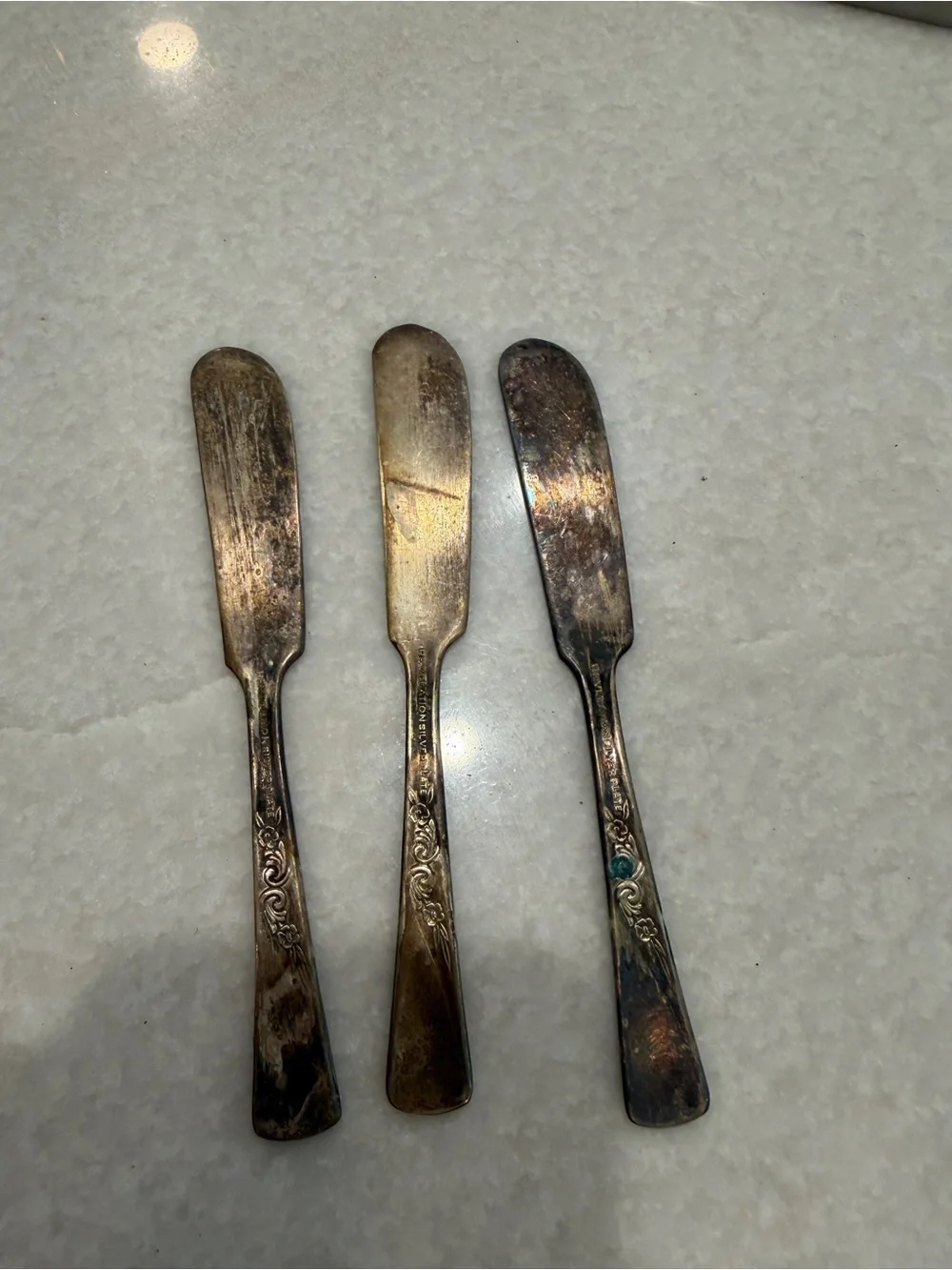 Set of 3 Revelation Butter Spreaders in Aged Silverplated Tone